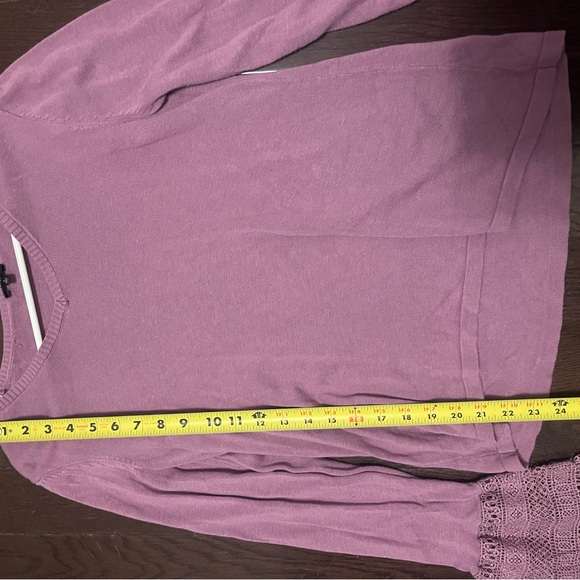 Hannah Purple Long Sleeve Thin Sweater
Blouse With The Lace Trim Bell
Sleeve L - Picture 7 of 7